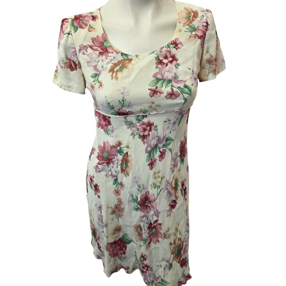 Donna Ricco Petite 4P Floral Dress Short Sleeve Empire Waist Cream Pink‎